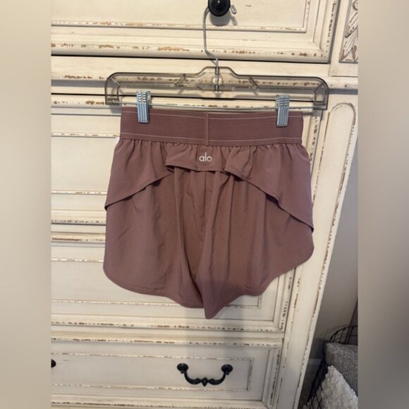 Alo Match Point smoky Quartz shorts size: S NWT - Picture 2 of 3